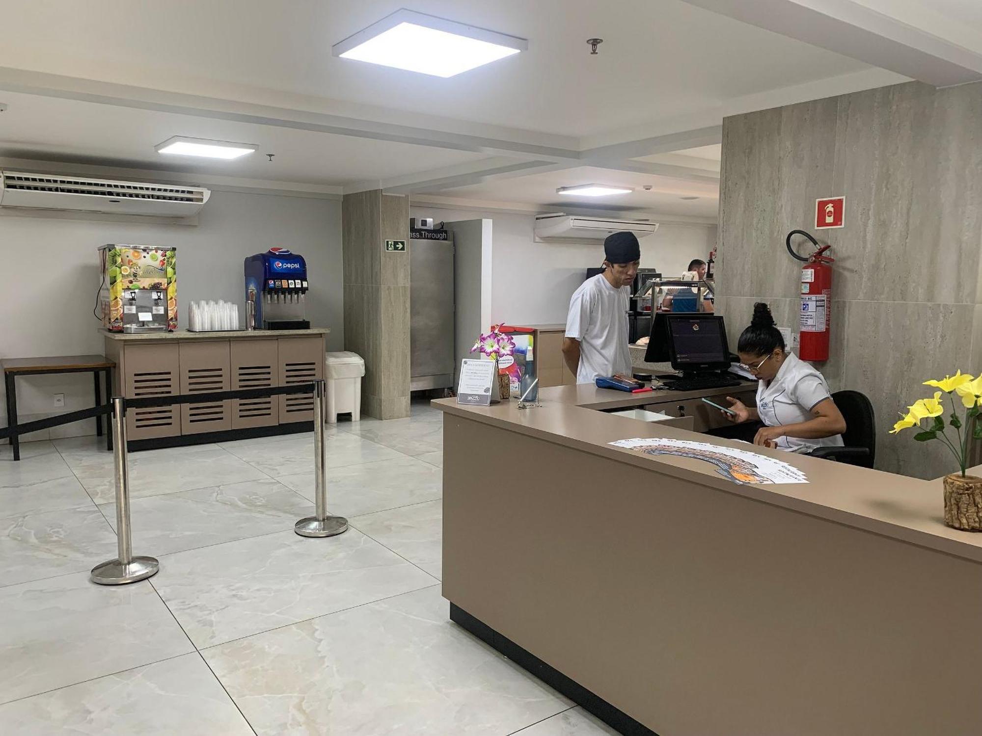 Hotel Spazzio Diroma Cafe Da Manha E Acesso Ao Acqua Park Caldas Novas Exterior foto