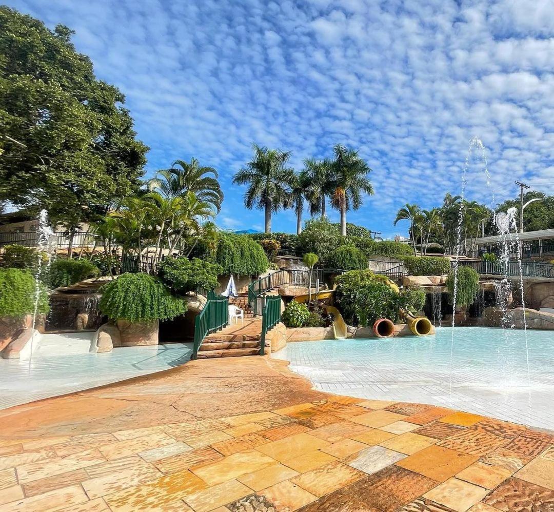 Hotel Spazzio Diroma Cafe Da Manha E Acesso Ao Acqua Park Caldas Novas Exterior foto